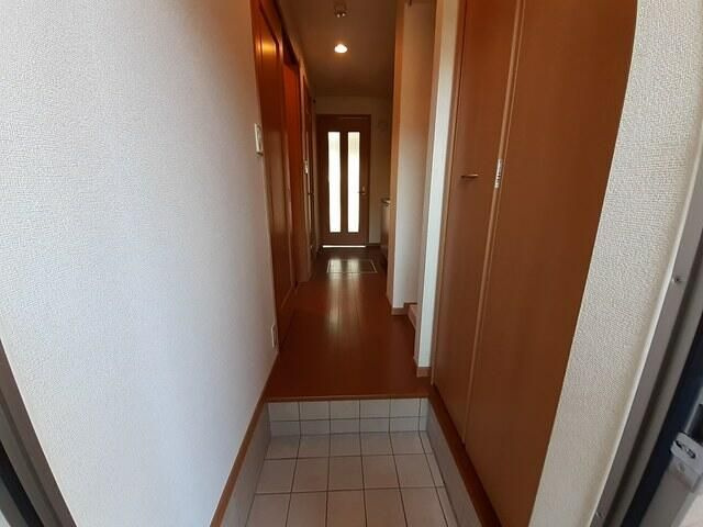 ユートピーメゾンの玄関