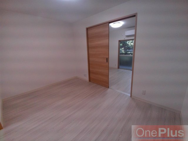 ポルトフィーノ青谷の居間・リビング