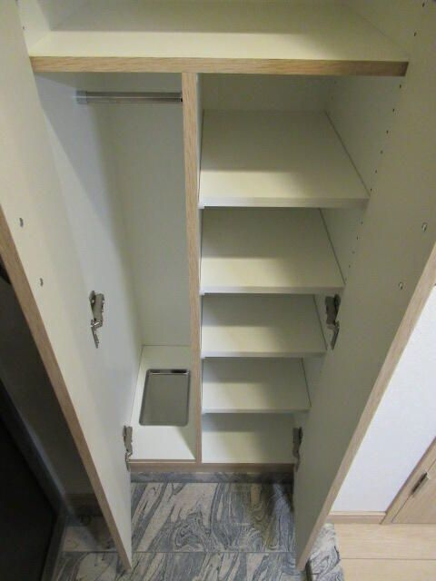 ルーブル板橋泉町壱番館の玄関