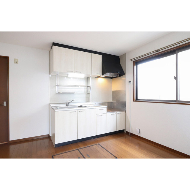 フォンテーヌ宮ノ陣Ⅲ A棟のキッチン|きれいなキッチンです