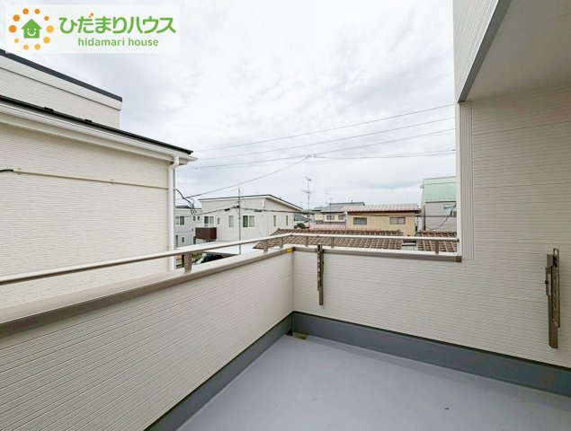 郡山市亀田２丁目第２　新築戸建　2号棟のバルコニー|人気が高いインナーバルコニーを採用♪天候を気にせず洗濯物を干せ、紫外線も気にせずに済みます(*^^)v
