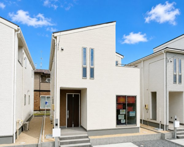 郡山市亀田２丁目第２　新築戸建　2号棟の外観|地震の揺れを吸収する、制震構造です。