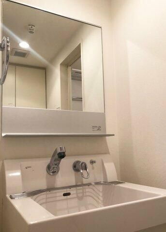 プラウドフラット早稲田の洗面所|☆このお部屋は仲介手数料0円です☆