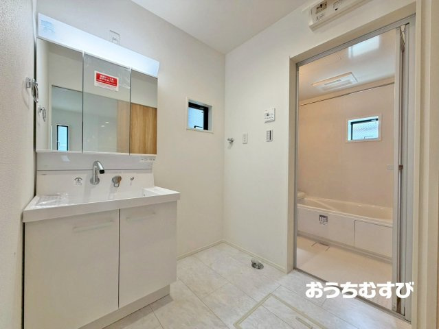 守山区大屋敷004(全4棟)の洗面所