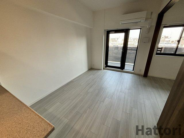 S-RESIDENCE東三国amanteの居間・リビング