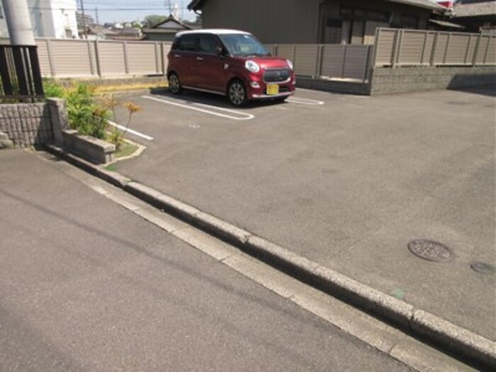 Ｃｉｅｌの駐車場