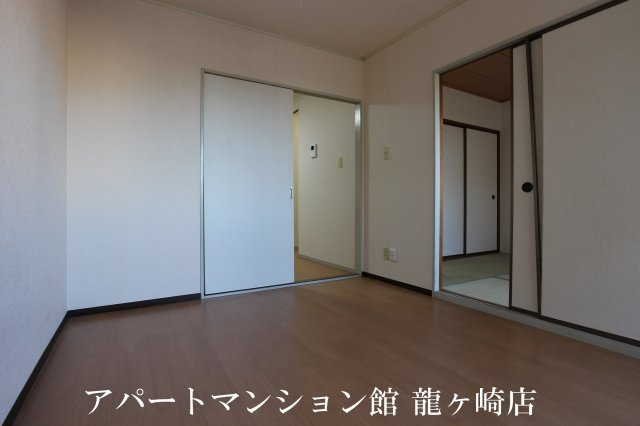 はなみずきの寝室