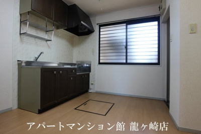 【居間・リビング】 | はなみずき | ※掲載写真は同間取り103号室の写真を使用