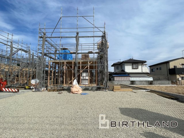 新築戸建・新築建売　那須塩原市春日町第1　埼玉小・厚崎中の外観|【3号棟】2026年2月　足場が組まれました！完成が楽しみですね♪