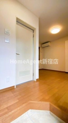 【居間・リビング】 | CORNER HOUSE