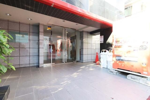 フィオリーシェ東浅草のエントランス