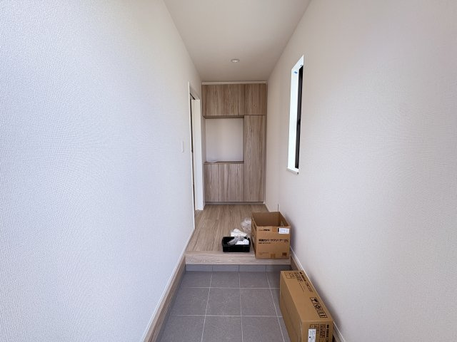 HT沖縄市東1丁目（全3棟）A号棟　お得なキャンペーン中♪の玄関