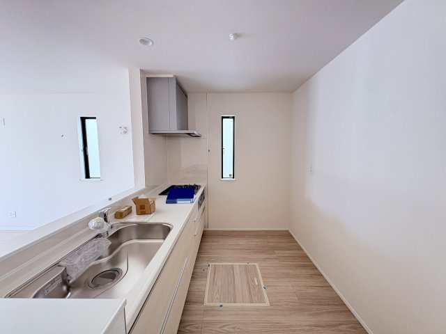 HT沖縄市東1丁目（全3棟）A号棟　お得なキャンペーン中♪の玄関