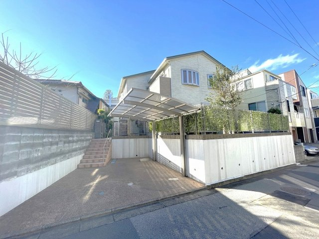 【外観】 | 板橋区赤塚5丁目　中古一戸建住宅　（成増店） | 落ち着きのある住宅街でゆとりある暮らし
