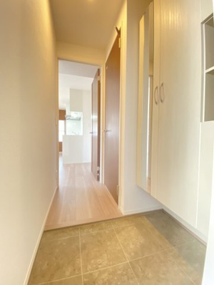 【玄関】 | LAUREUS KUGA | ☆神戸市垂水区　LAUREUS KUGA☆