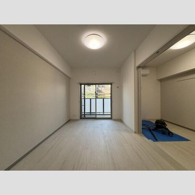 【洋室】 | アストラルグラミ阿倍野 | 広々とした洋室です