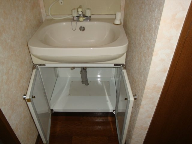 サンビレッジＮＯＤＡの収納|洗面下収納