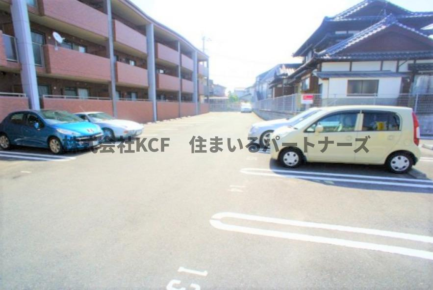 エスペランサ希望の駐車場