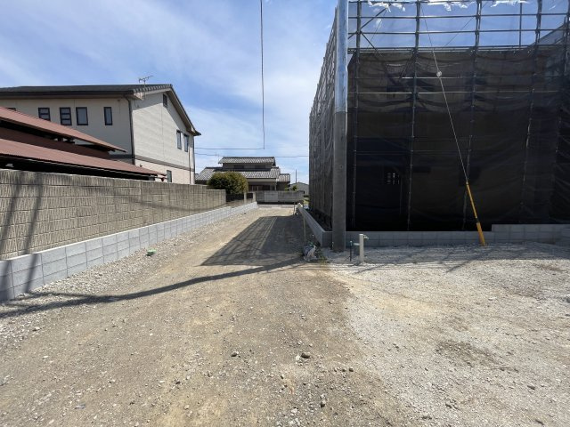 新築戸建・新築建売　太田市新田上江田町第1　綿打小学校・綿打中学校の前面道路含む現地写真|協定道路持ち分：87.36㎡（地役権設定あり）