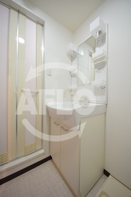 グランテージ感彩の独立洗面台|グランテージ感彩　洗面脱衣所