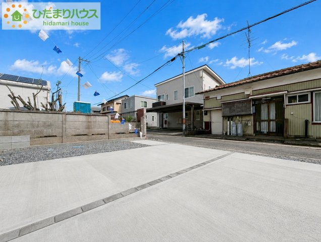 郡山市亀田２丁目第２　新築戸建　3号棟の駐車場|ご家族でお車に乗る方に！駐車場2台分あります！