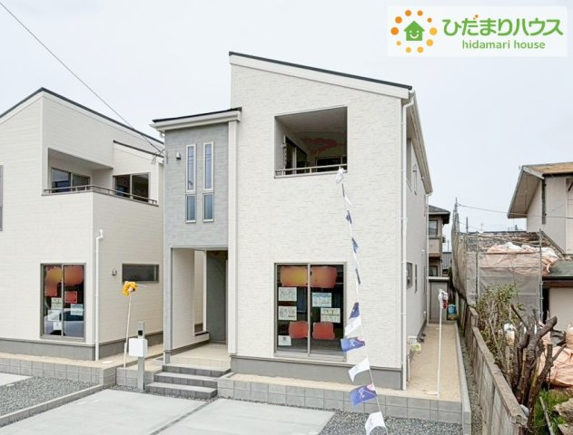 郡山市亀田２丁目第２　新築戸建　3号棟の外観|過ごす時間が長いからこそ家族との繋がりが感じられるお家！　にぎやかな声で日々の会話も弾む楽しい空間となります。家に帰宅するのがより一層楽しみになりますね♪