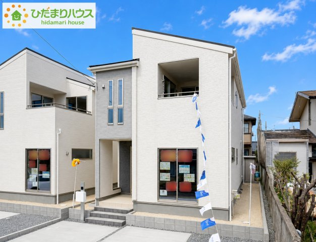 郡山市亀田２丁目第２　新築戸建　3号棟の外観|過ごす時間が長いからこそ家族との繋がりが感じられるお家！　にぎやかな声で日々の会話も弾む楽しい空間となります。家に帰宅するのがより一層楽しみになりますね♪