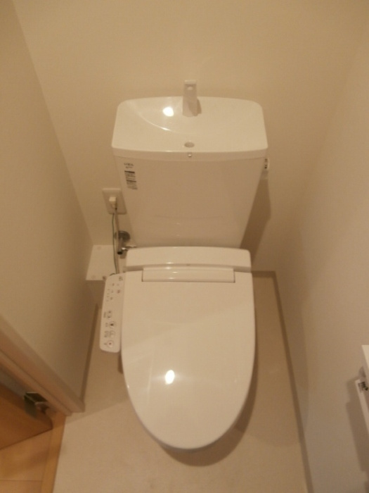 YSC横浜ビルのトイレ|温水洗浄便座付き♪