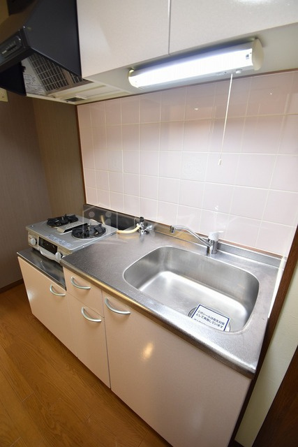 ヒズ・イマージュ北浜のキッチン