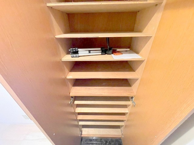 コート淡路の収納