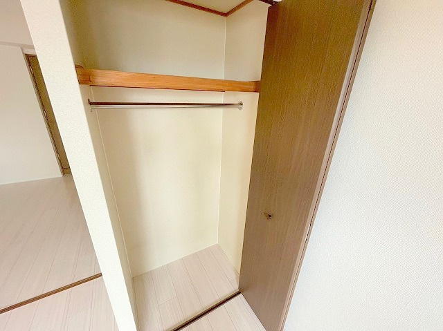 コート淡路の収納