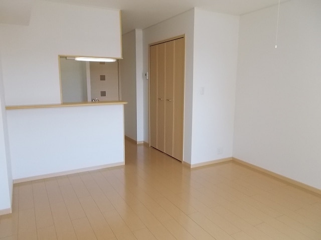 【居間・リビング】 | グリーンヒルズ寿 | 居室・リビング