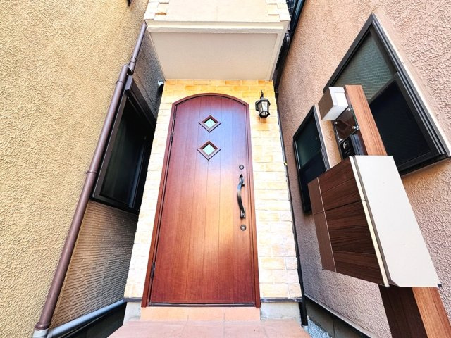 【外観】 | 板橋区高島平2丁目　中古一戸建住宅　（成増店） | 教育施設と商業施設が充実
