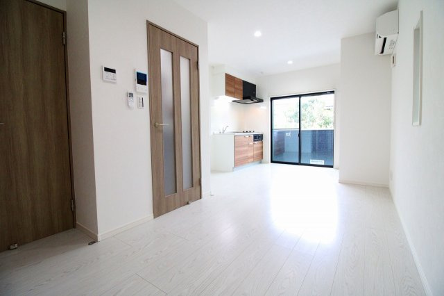 CLOVER津福の居間・リビング|こちらの居間で趣味の時間をお楽しみください