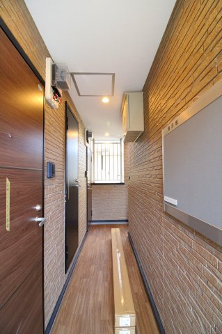 lapislazuli寺町のエントランス|清潔なエントランスです