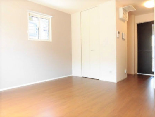 エントラールAの洋室|落ち着いた色調の洋室です