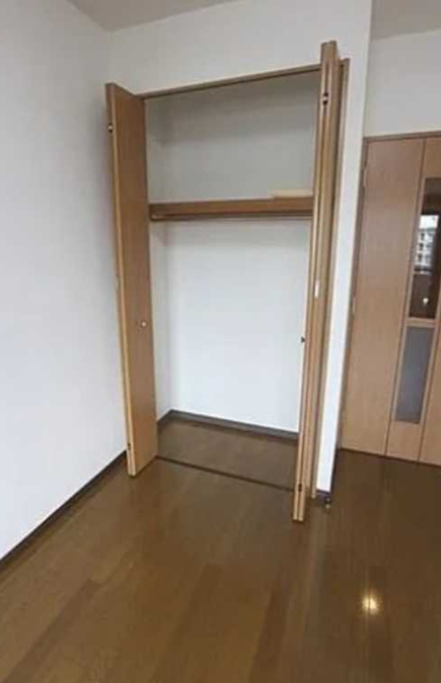 グランド・ガーラ用賀　駐車場あり　バストイレ別　オートロックの収納