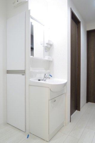 T‘s Cuore三ツ境2※初期費用分割後払いサービス利用可能物件の独立洗面台|同施工会社「T‘s Cuoreシリーズ」イメージ写真です。