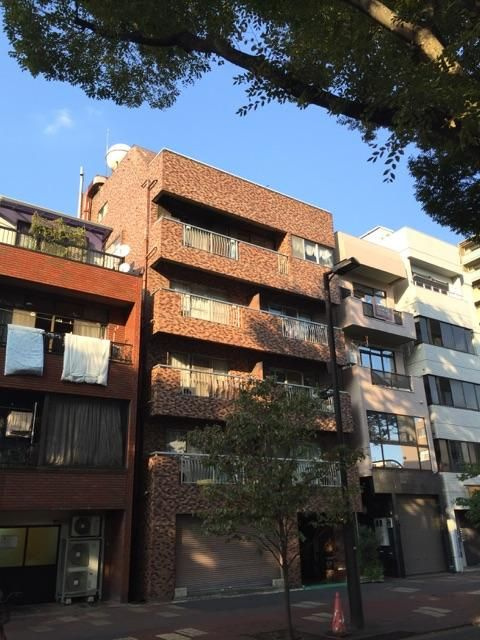 町田ビルの外観