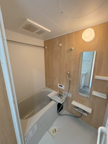 The Trinity東櫛原の浴室|落ち着いた空間のお風呂です