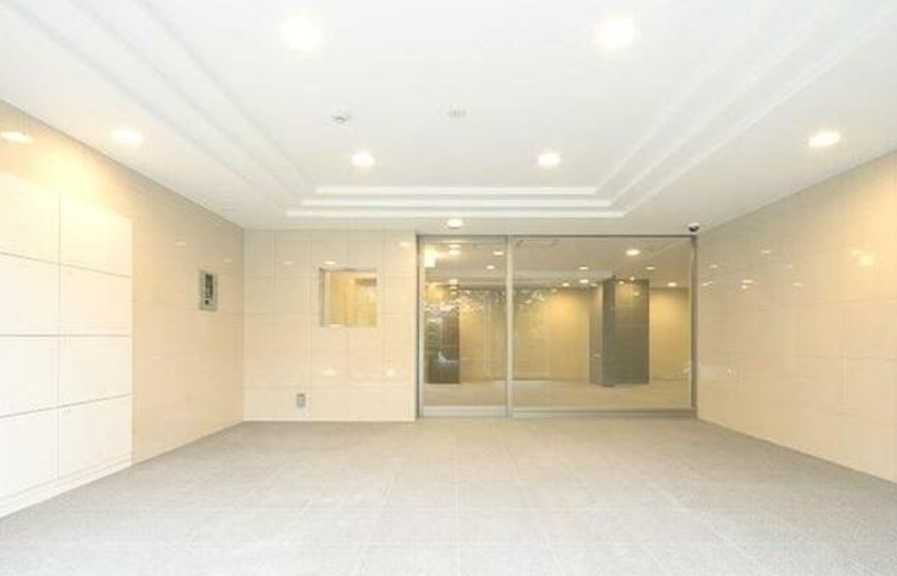 ウィルテラス用賀　ネット０　宅配BOX　ペット相談のエントランス