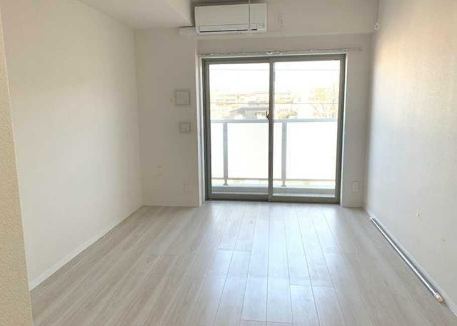 ウィルテラス用賀　ネット０　宅配BOX　ペット相談の居間・リビング