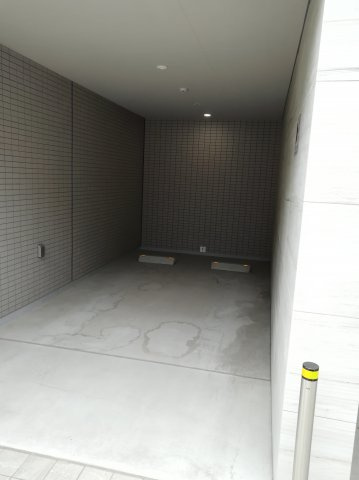 クレイシア両国カルミナの駐車場