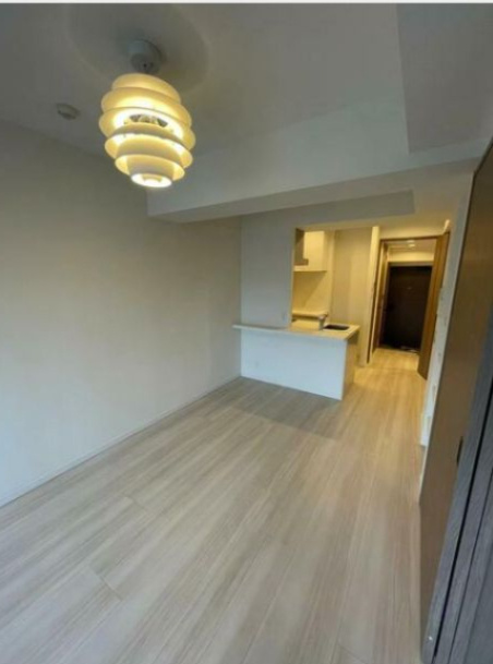 クレイシア両国カルミナの洋室