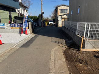【前面道路含む現地写真】 | 泉区和泉町　新築分譲住宅　全1棟 | 前面道路