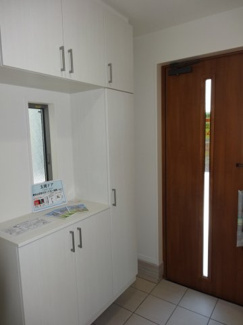 【玄関】 | 泉区和泉町　新築分譲住宅　全1棟 | 同施工会社施工例