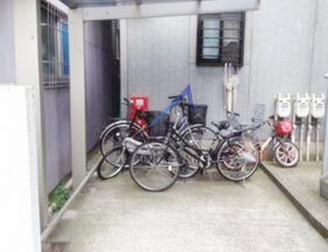 ファミールミカドのその他共用部分|駐輪スペースです。