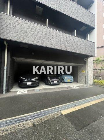 エスリード大阪城アクシスの駐車場