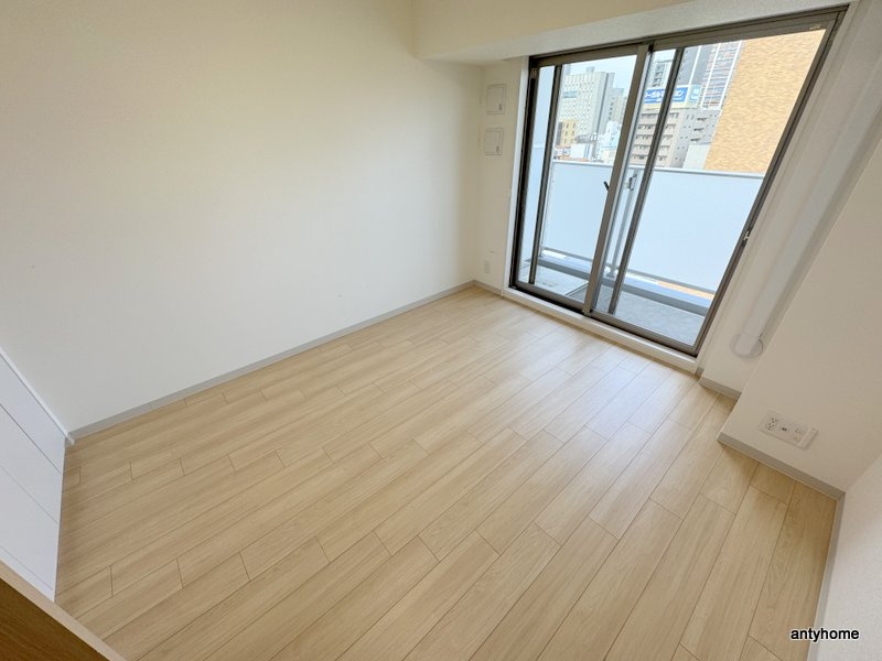 アーバネックス四ツ橋　仲介手数料無料の居間・リビング