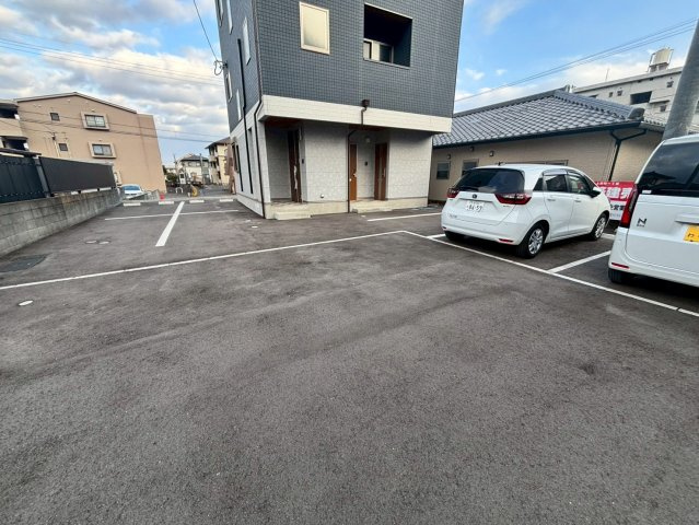 桜戸建Ｂの駐車場